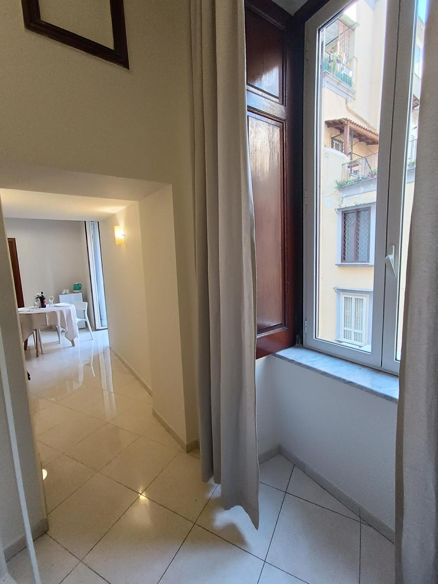 Residenza Geri - Suite And Home Napoli Centro Kültér fotó