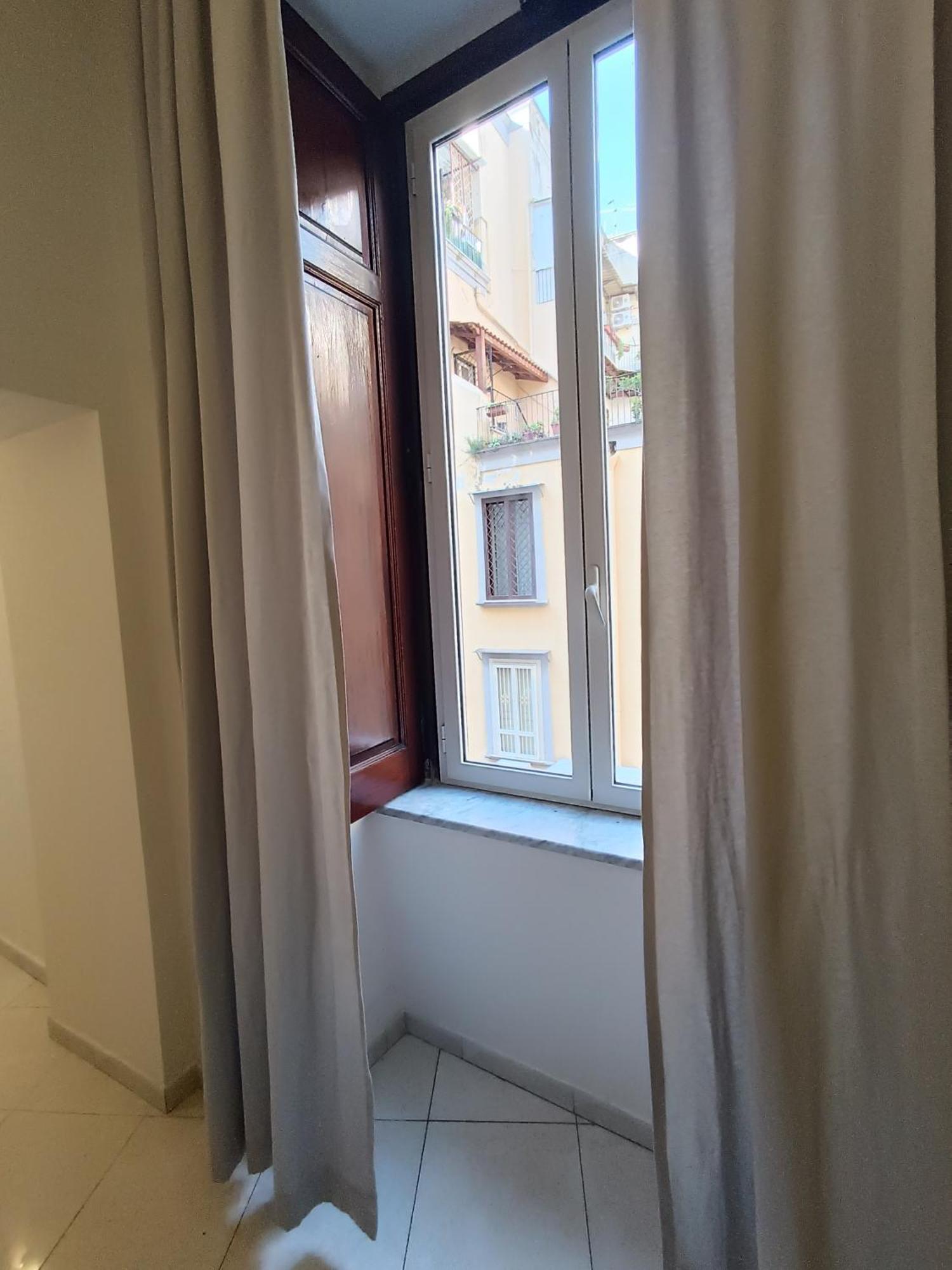 Residenza Geri - Suite And Home Napoli Centro Kültér fotó